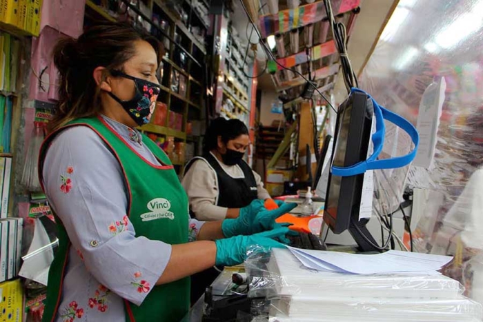 Comerciantes ven inútil aplicación del Horario de Verano ante alto costo de luz