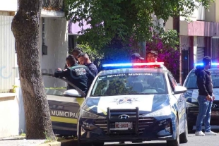 Muere hombre al caer de tres metros de una casa en Toluca