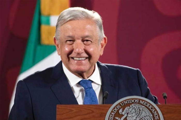 Se tiene que blindar obras para que no las paren: AMLO