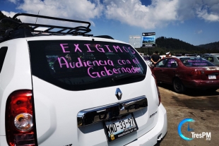 Maestros de la CNTE se manifiestan en Toluca