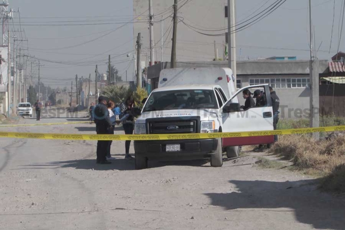 Encuentran hombre sin vida dentro de una camioneta en Toluca