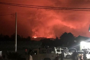 Entra en erupción volcán en Congo