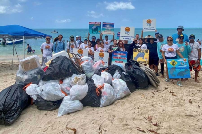 “Un verano sin basura”: programa de Bad Bunny, recoge más de 700 kilos de basura en Puerto Rico
