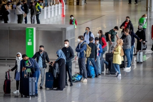 Suprime Alemania advertencia a viajeros por COVID