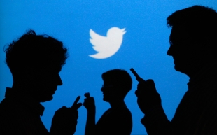 ¿Se arrepintieron? Twitter devuelve la “palomita azul” a algunos medios y celebridades