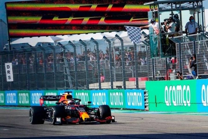 Reventa y falta de lugares prevalecen en la F1 de la CDMX