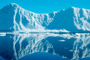 Hallan agua caliente en glaciar de la Antártida