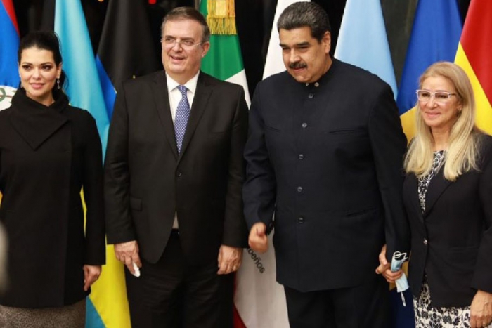 Sorprende llegada de Nicolás Maduro a México con motivo de la Celac