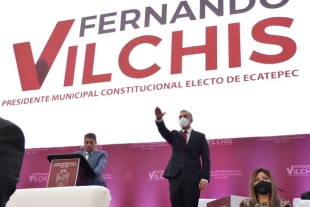 Fernando Vilchis toma protesta en medio de manifestaciones y bloqueos viales