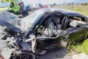 Choque frontal ocasiona la muerte de dos personas en en la carretera Toluca- Zitácuaro