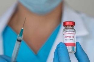 Alistan vacunación contra Covid-19 e influenza; ¿a quiénes les toca dosis?