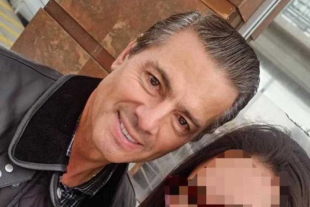 El expresidente de México apareció sin esacoltas cerca de las oficinas del SAT