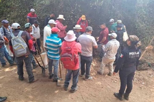 El Comité de Agua Potable y más de 50 ciudadanos, también participaron en la “clausura”