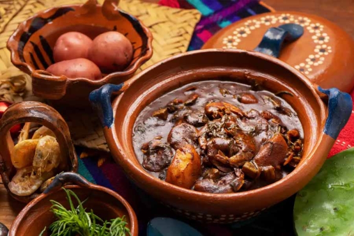 ¿Vas a cenar romeritos el 24 de diciembre? Conoce el origen de este platillo mexicano