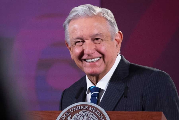 AMLO invita a ministros de la SCJN a marchar: &quot;Sirve que les da el sol&quot;