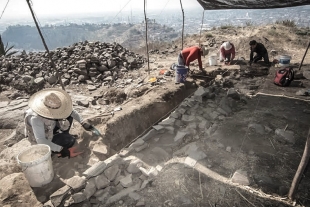 Universitarios registran hallazgos arqueológicos del cerro Toloche