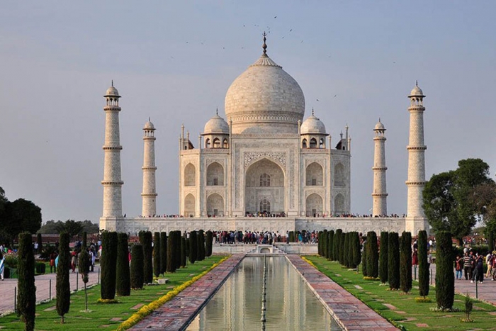 ¿Por qué el Taj Mahal se torna marrón?