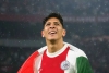 Edson Álvarez se inmortaliza en el muro de leyendas del Ajax