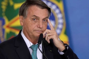 Hacker confiesa que Bolsonaro le sugirió manipular las urnas de votación