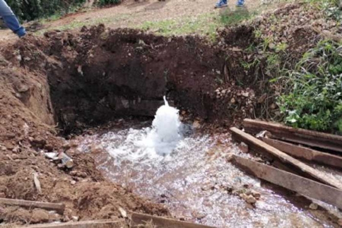 Actualmente del 100 por ciento del agua que se utiliza en cada una de las empresas, el 70 por ciento se puede reutilizar