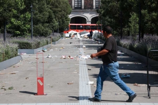 Montones de basura tras concluir la FILEM 2025