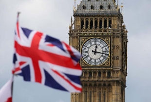 Confirman recesión en Reino Unido: anuncian subida de impuestos y plan financiero