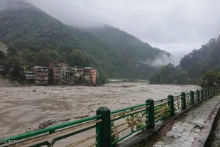 India: Cinco muertos y más de 20 soldados desaparecidos tras inundaciones
