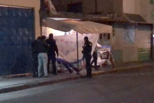 Asesinan a un hombre al intentar abordar un taxi en Nezahualcóyotl