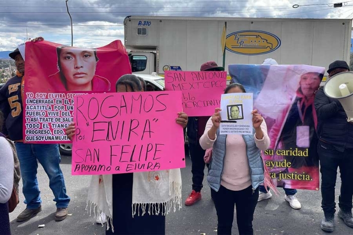 Manifestantes de San Felipe del Progreso exigen la liberación de Elvira Segundo