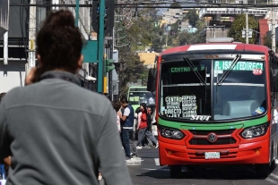 Choferes de transporte público temen represalias al denunciar asaltos