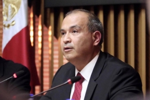 Ordena juez detención del exdirector de Pemex Carlos Treviño