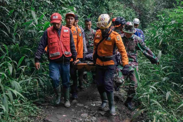 Indonesia termina búsqueda de víctimas de erupción volcánica