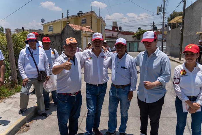 Ricardo Moreno Bastida, señaló que el cascajo que hay en muchas avenidas como Las Torres, se transformará en pavimento