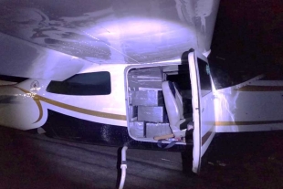 Aseguran aeronave con 469 kilos de cocaína en Sinaloa