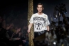 Jeremy Scott deja Moschino