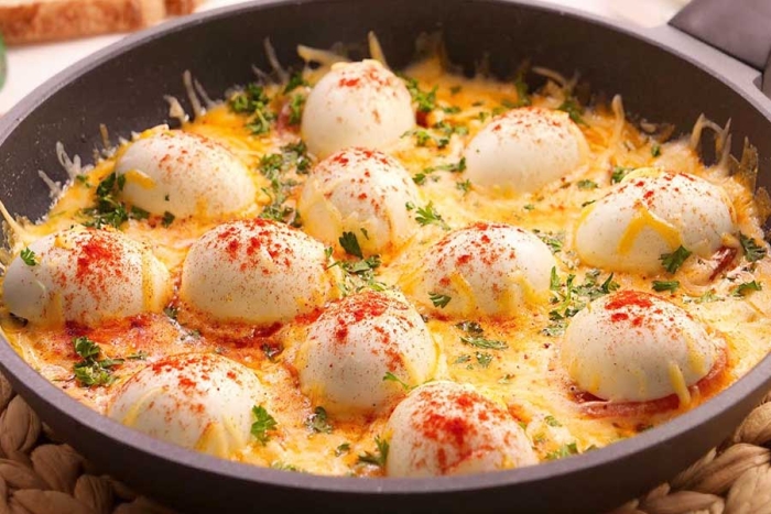 Huevos turcos, prueba esta delicia de la cocina turca que mezcla el yogurt con el huevo