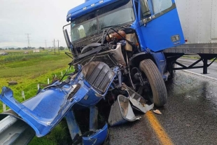 Detenida la circulación en la autopista Toluca- Atlacomulco por accidente en Ixtlahuaca