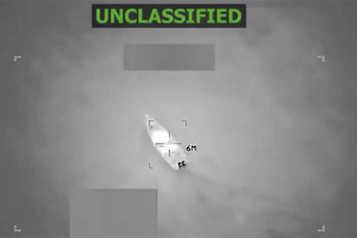 El Secretario de Defensa, Pete Hegseth, anunció que el Ejército de Estados Unidos llevó a cabo tres ataques el lunes en aguas del Pacífico oriental