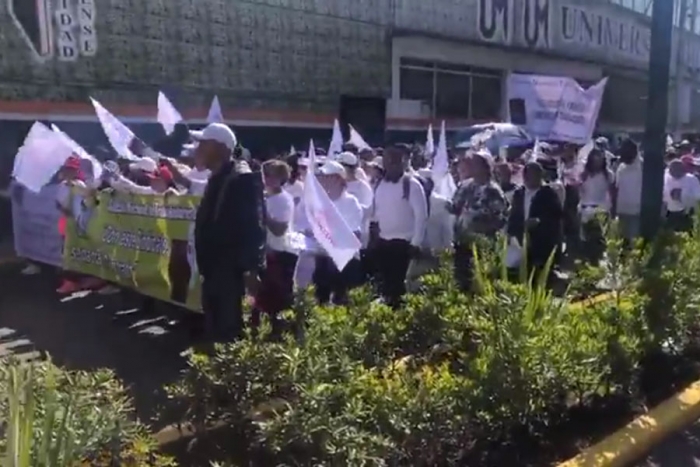 Denuncian trabajadores del IMSS pésimas condiciones para laborar y falta de insumos