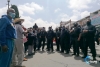 Comerciantes y policías se enfrentan en Santiago Tianguistenco por tianguis