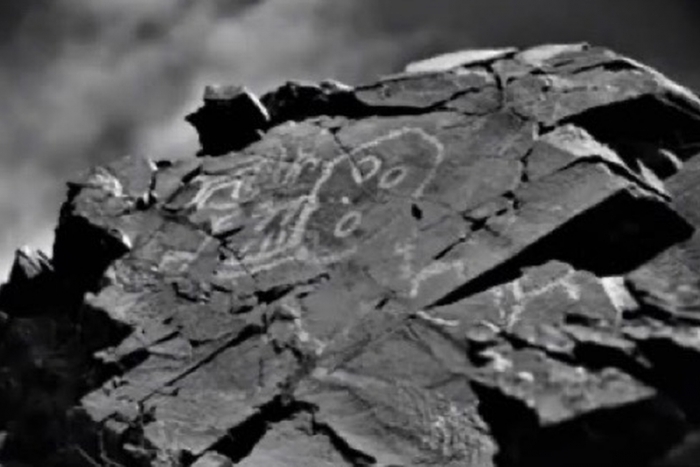 Petroglifos en Baja California son investigados por en INAH