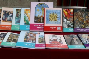 Jalisco no distribuirá los libros de texto hasta que se resuelva el amparo: Alfaro