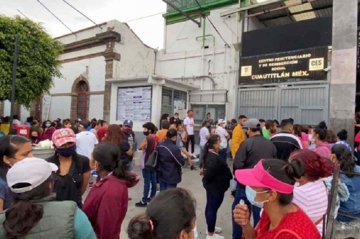 Internos agreden a un custodio en el penal de Cuautitlán