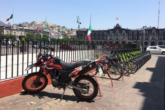 Invaden motocicletas espacios públicos