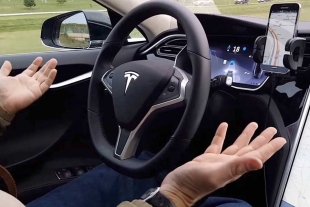 Elon Musk buscará que los Tesla autónomos salgan a la venta este fin de año