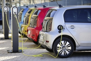 Electrificar el transporte no será suficiente para detener la crisis climática: MIT