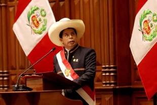 Presidente de Perú disuelve el Congreso e instaura &quot;gobierno de emergencia”