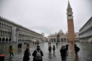 Venecia podría desaparecer este mismo siglo por el cambio climático, advierten autoridades