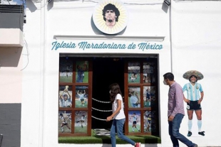 ¡Homenaje a Diego! Abren iglesia maradoniana en Puebla