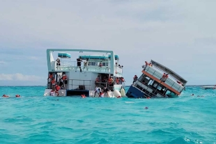 Barco turístico se hunde en las Bahamas con decenas de personas a bordo; hay un fallecido